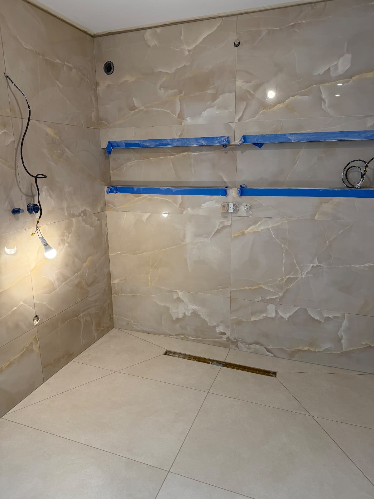 Salle de bain luxe – Pendant 3