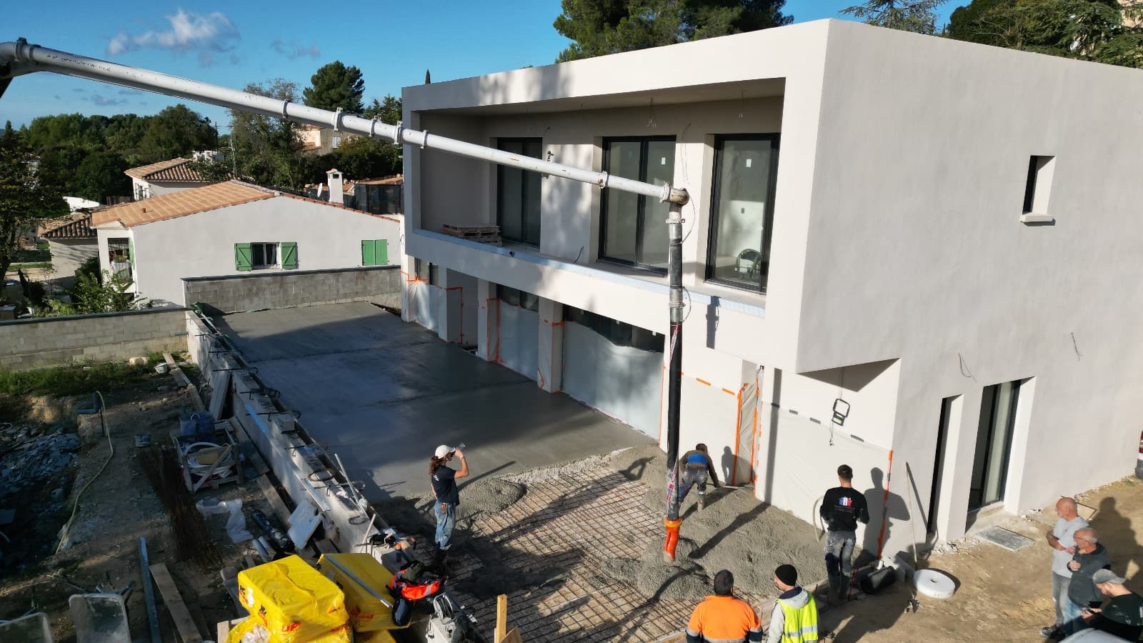 120m2 dalle béton – Pendant 4