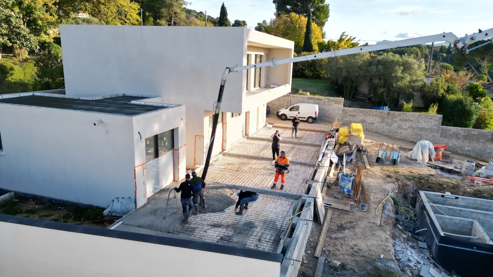 120m2 dalle béton – Pendant 11