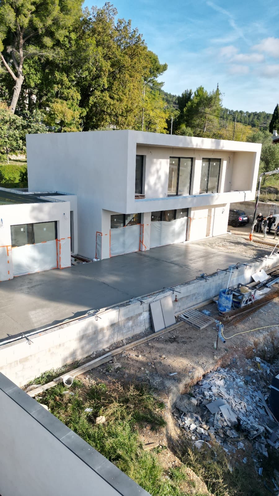 120m2 dalle béton – Pendant 13